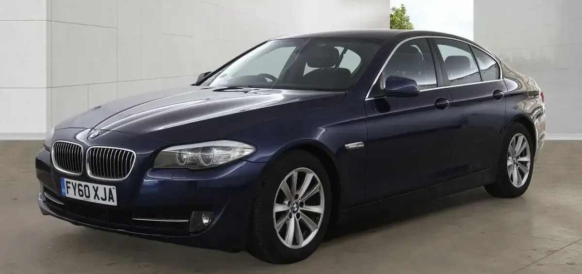 Begagnad BMW 520 2010 Blå Sedan