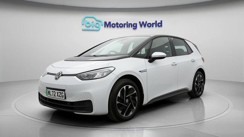 Used VW ID.3 Pure 110 kW (150 HP) 2021 White Hatchback