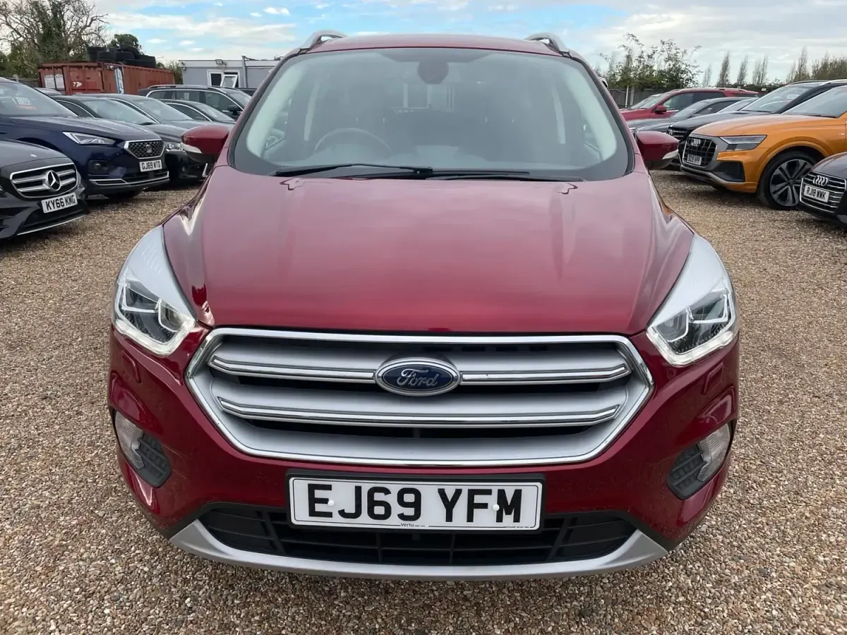 Second-hand Ford Kuga Titanium 150 CP (110 kW) 2019 Roșu SUV