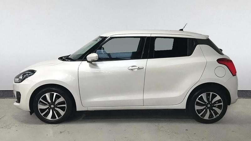 Used Suzuki Swift SZ5 111 HP (81 kW) 2018 White Hatchback