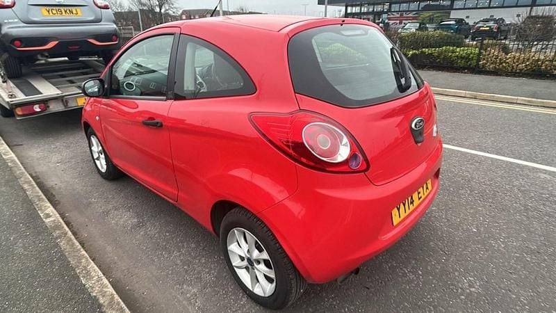 Used Ford Ka Studio 69 HP (50 kW) 2014 Red Hatchback