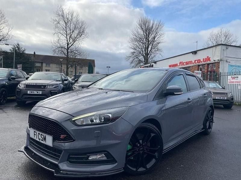 Used Ford Focus ST 185 HP (136 kW) 2017 Grey Hatchback