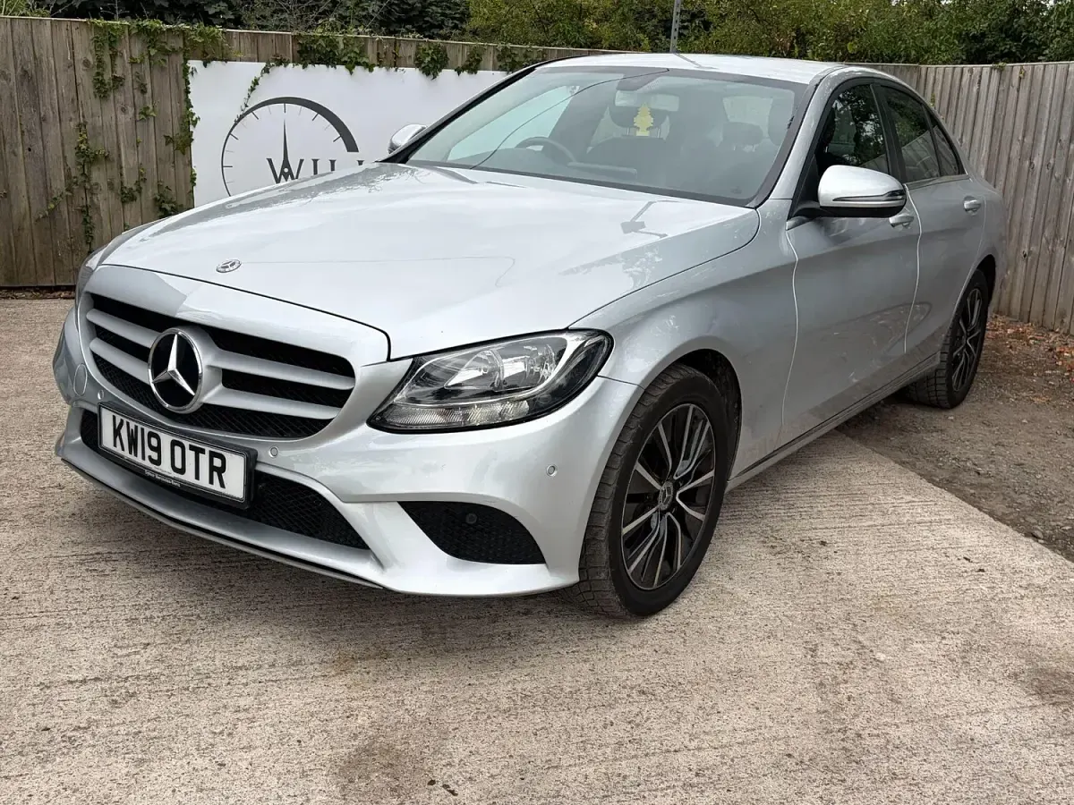 Used Mercedes C220 SE 194 HP (142 kW) 2019 Silver Sedan