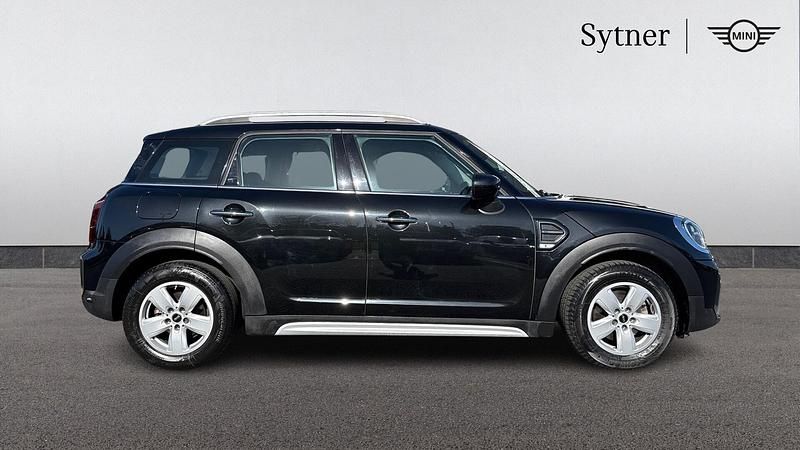 Used Mini Cooper Countryman Classic 134 HP (98 kW) 2022 Black SUV