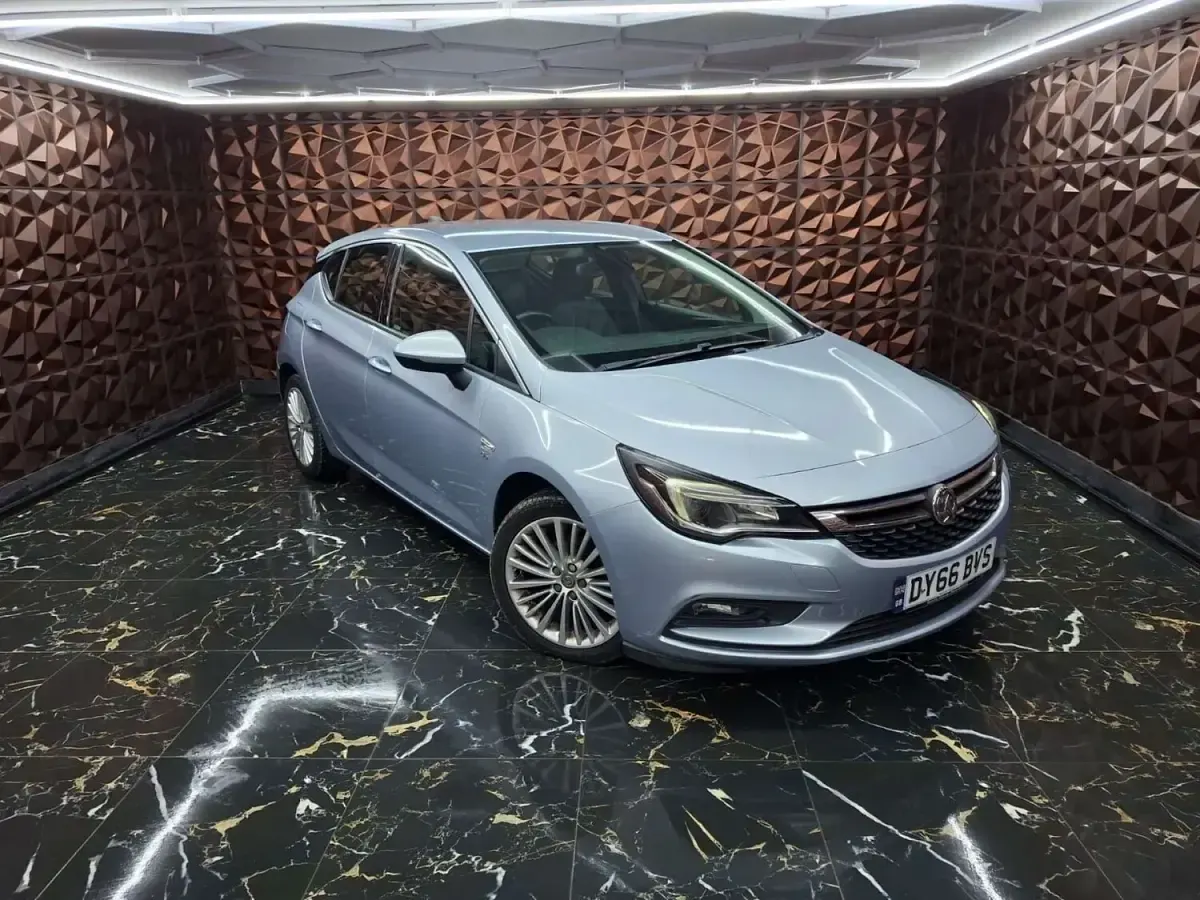 Used Vauxhall Astra Elite 2016 Silver Hatchback