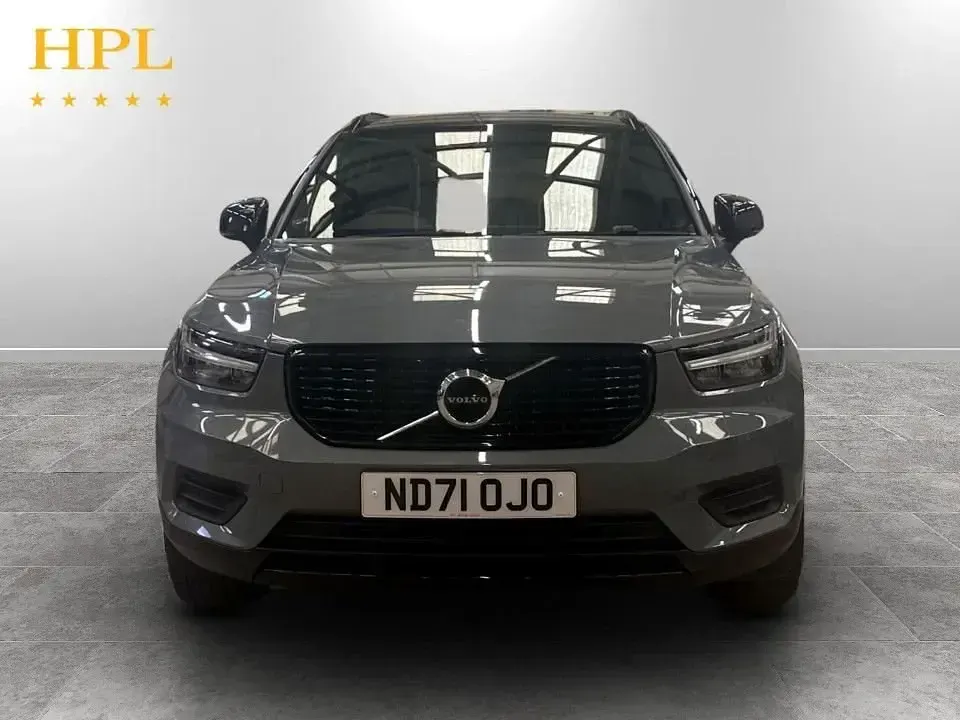 Usado Volvo XC40 R-Design 163 HP (119 kW) 2021 Cinzento SUV