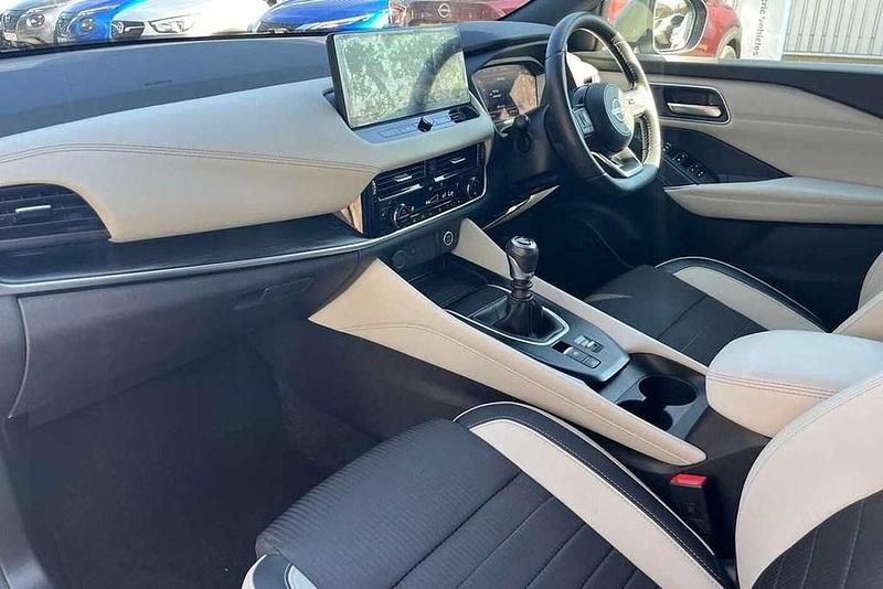 Used Nissan Qashqai Tekna 138 HP (101 kW) 2023 Grey SUV