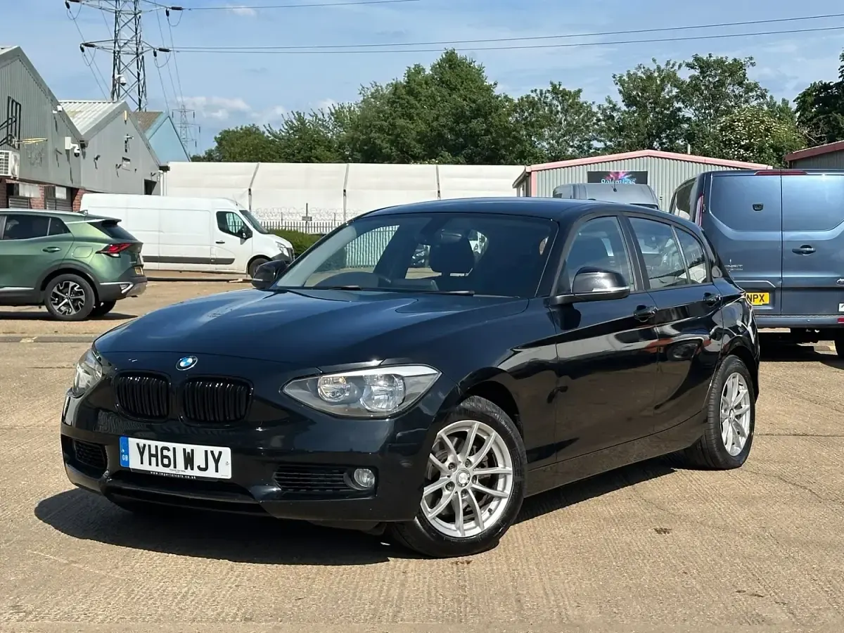 Used BMW 120 2011 Black Hatchback