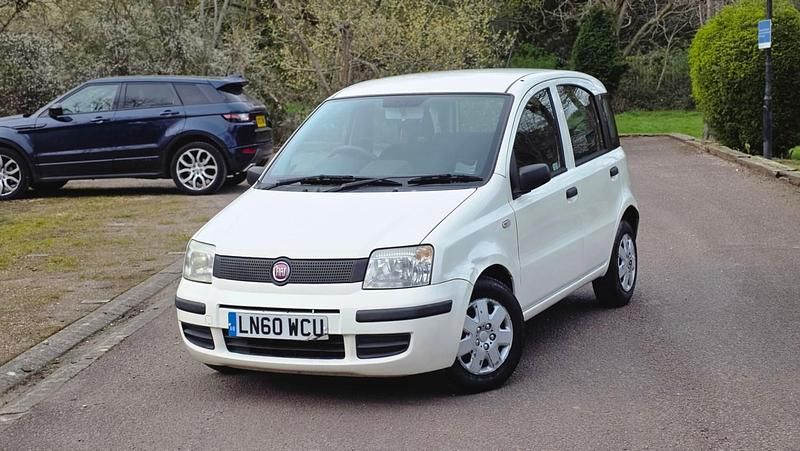 Used Fiat Panda Active 54 HP (39 kW) 2010 White Hatchback