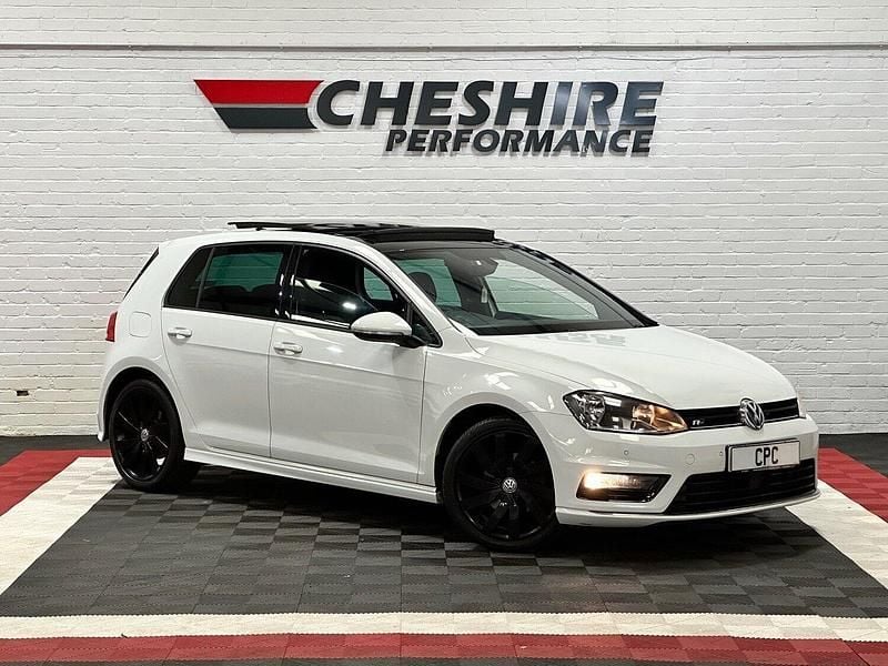 Used VW Golf VII R-line Edition 148 HP (108 kW) 2017 White Hatchback