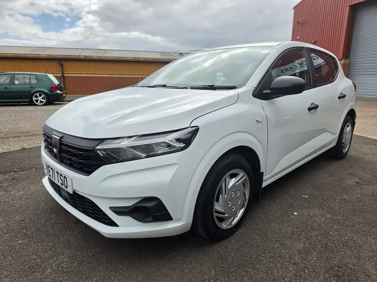 Used Dacia Sandero Essentiel 2021 White Hatchback