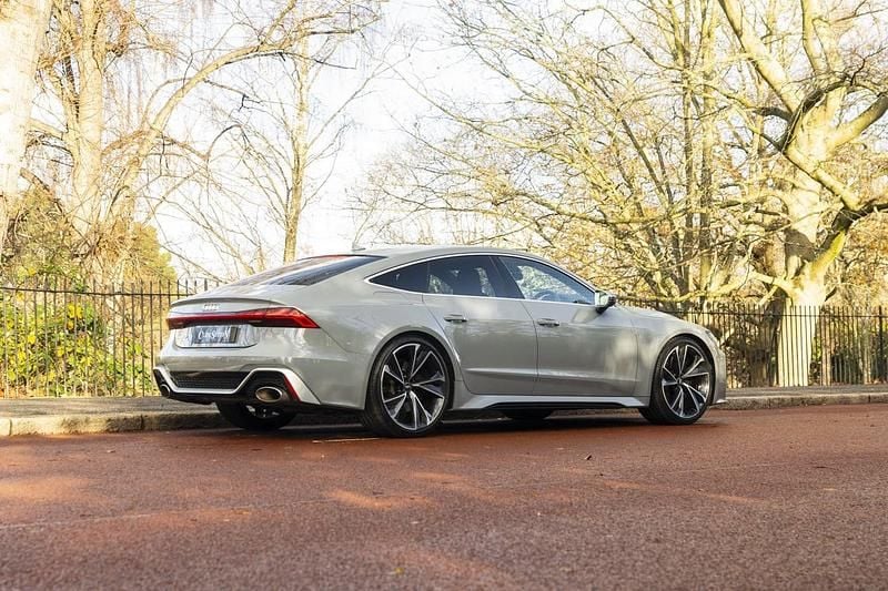 Used Audi RS7 Comfort 600 HP (441 kW) 2020 Grey Hatchback