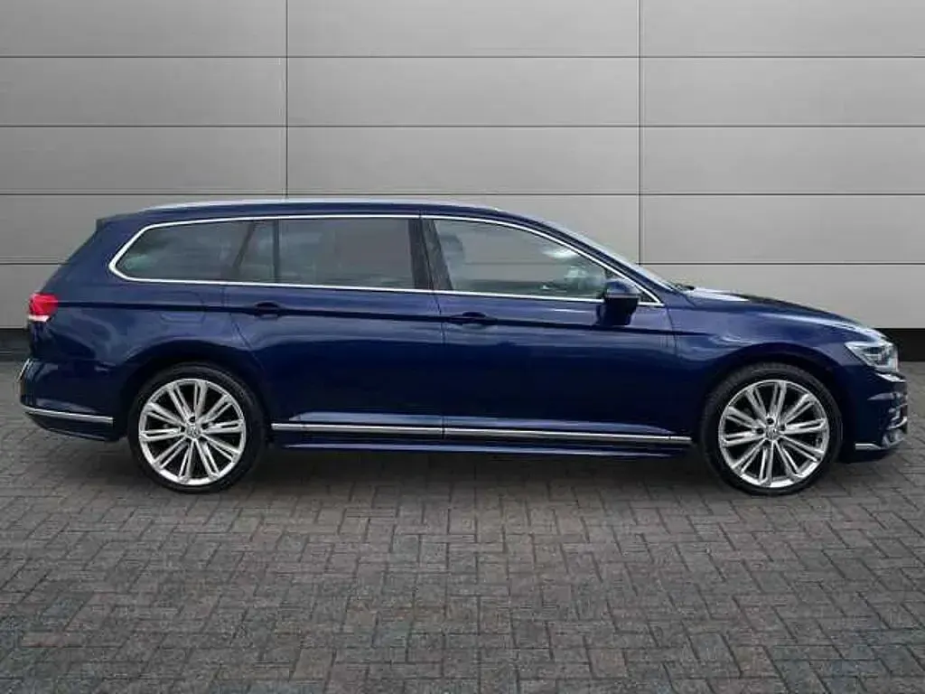 Used VW Passat 150 HP (110 kW) 2019 Estate