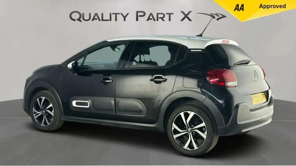 Używany Citroën C3 PureTech 2023 Czarny Hatchback
