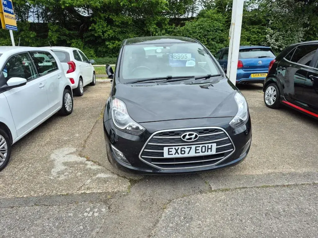 Used Hyundai ix20 SE 90 HP (66 kW) 2017 Black Hatchback