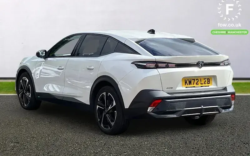 Second-hand Peugeot 408 Allure Premium 131 CP (96 kW) 2023 Alb SUV