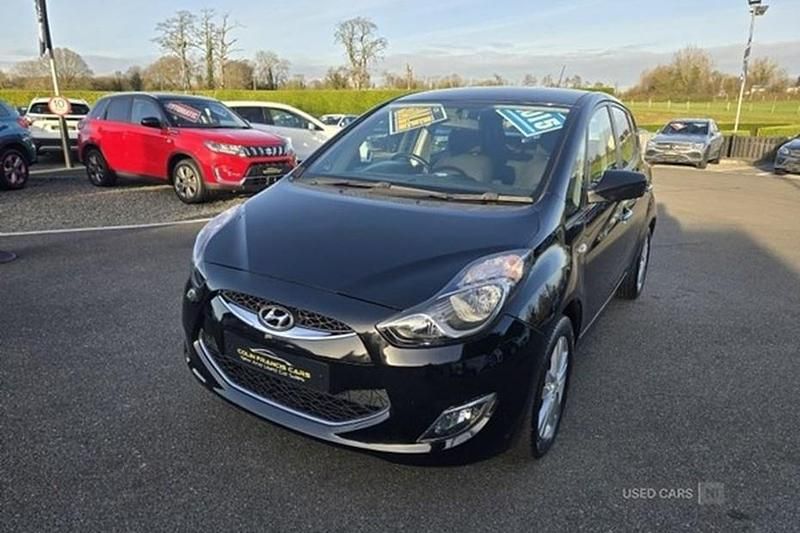 Used Hyundai ix20 Active 90 HP (66 kW) 2015 Black Hatchback