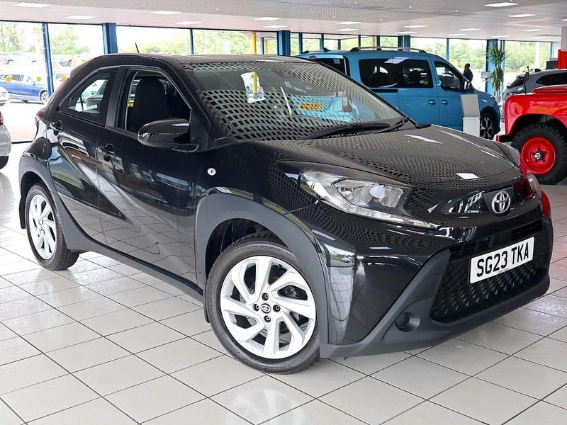 Eclipse black Used 2023 Toyota Aygo X-pure Hatchback | £12,289 (Fair price) - Image 1/4