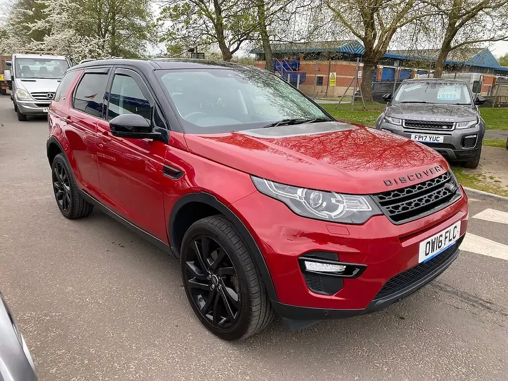 Used Land Rover Discovery 4 HSE 2016 Red SUV