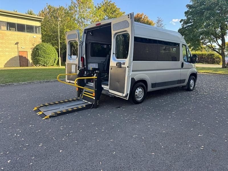 Used Peugeot Boxer 110 HP (80 kW) 2014 Silver Van