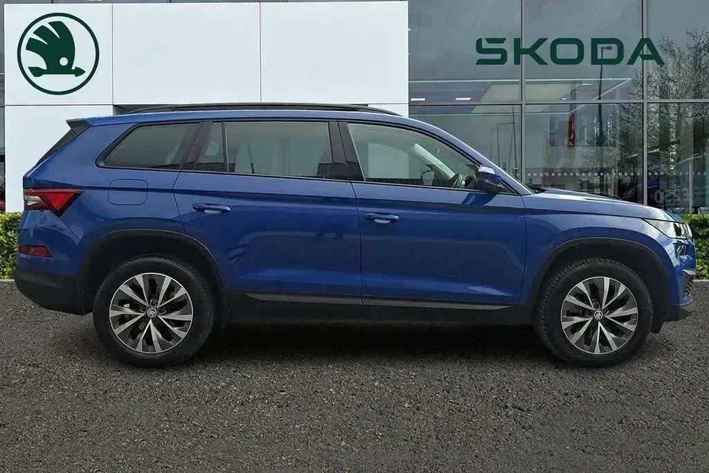 Used Skoda Kodiaq SE Drive 147 HP (108 kW) 2023 Blue SUV