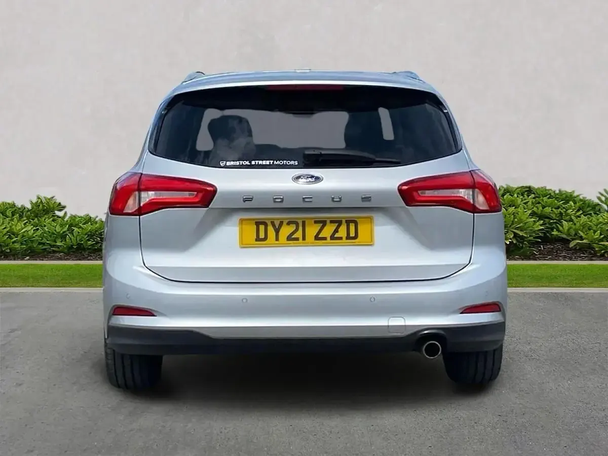 Used Ford Focus Titanium X 125 HP (91 kW) 2021 Silver Estate