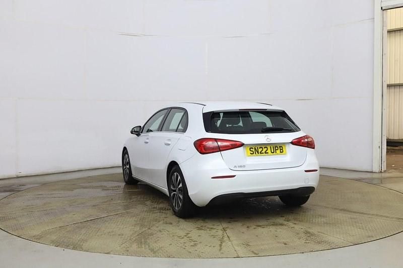 Used Mercedes A180 SE 136 HP (100 kW) 2022 White Hatchback