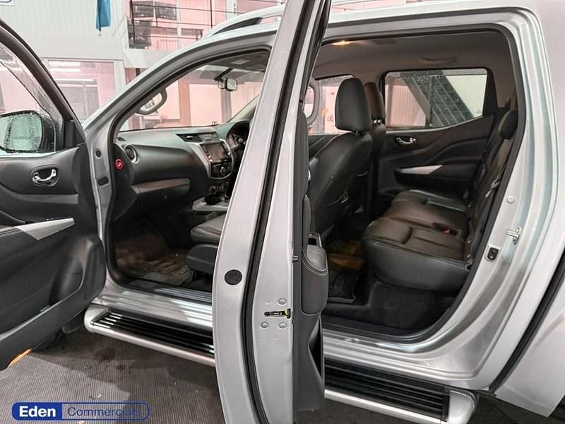 Used Nissan Navara Tekna 190 HP (139 kW) 2021 Silver Pickup