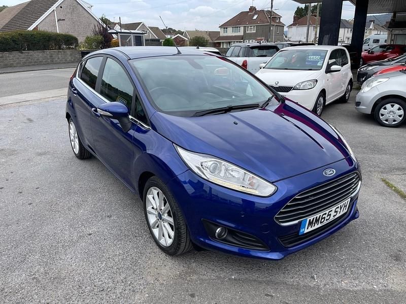 Blue Used 2015 Ford Fiesta Titanium Hatchback | £5,350 (Fair price) - Image 1/4