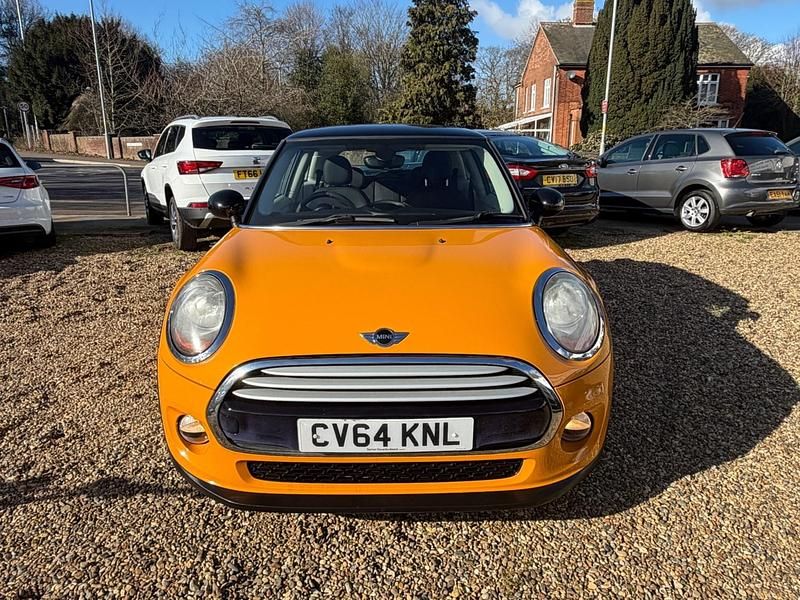 Used Mini Cooper Hatch 136 HP (100 kW) 2014 Orange Hatchback