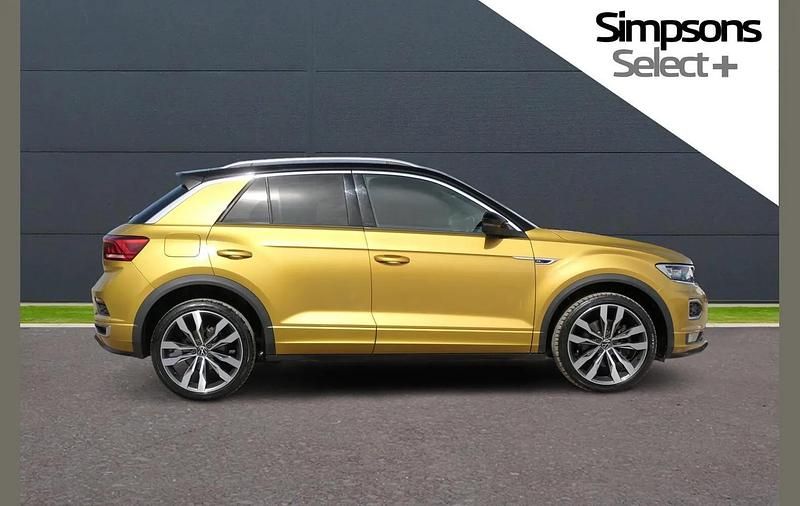 Used VW T-Roc R-line 150 HP (110 kW) 2022 Yellow SUV