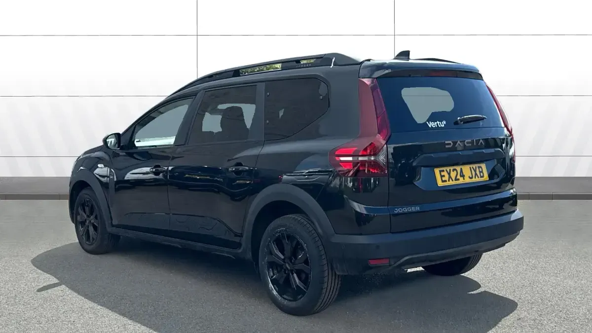 Used Dacia Jogger Extreme 109 HP (80 kW) 2024 Black MPV