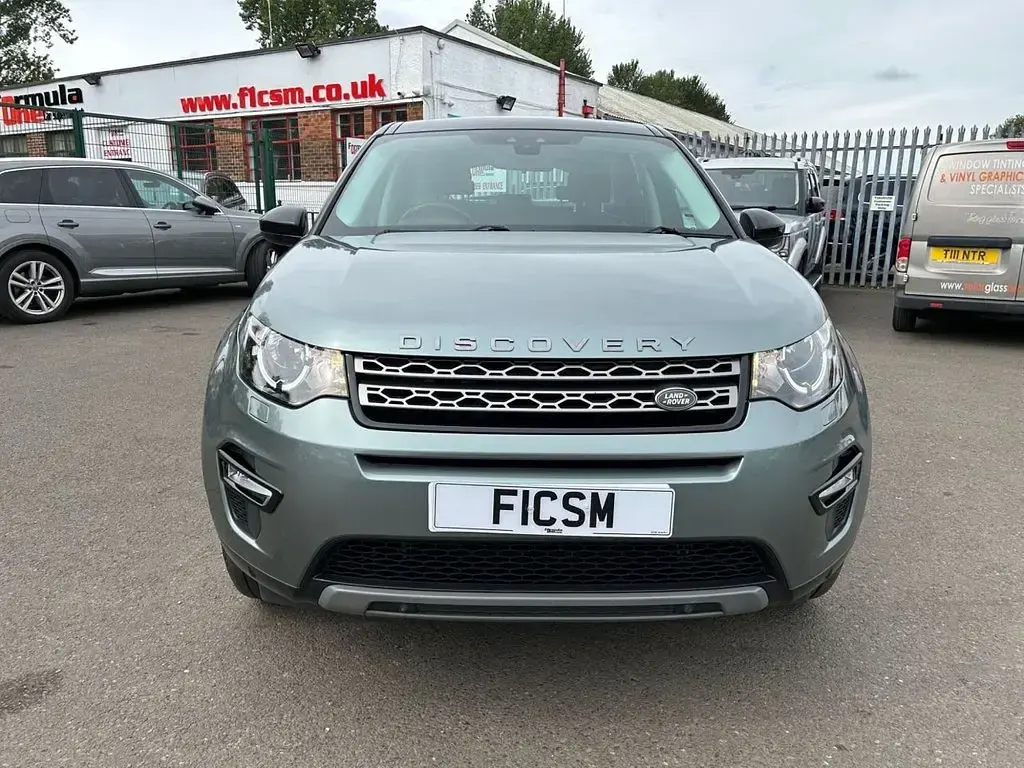 Used Land Rover Discovery 4 SE 150 HP (110 kW) 2015 Grey SUV