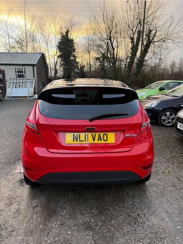 Used Ford Fiesta 2011 Red Hatchback