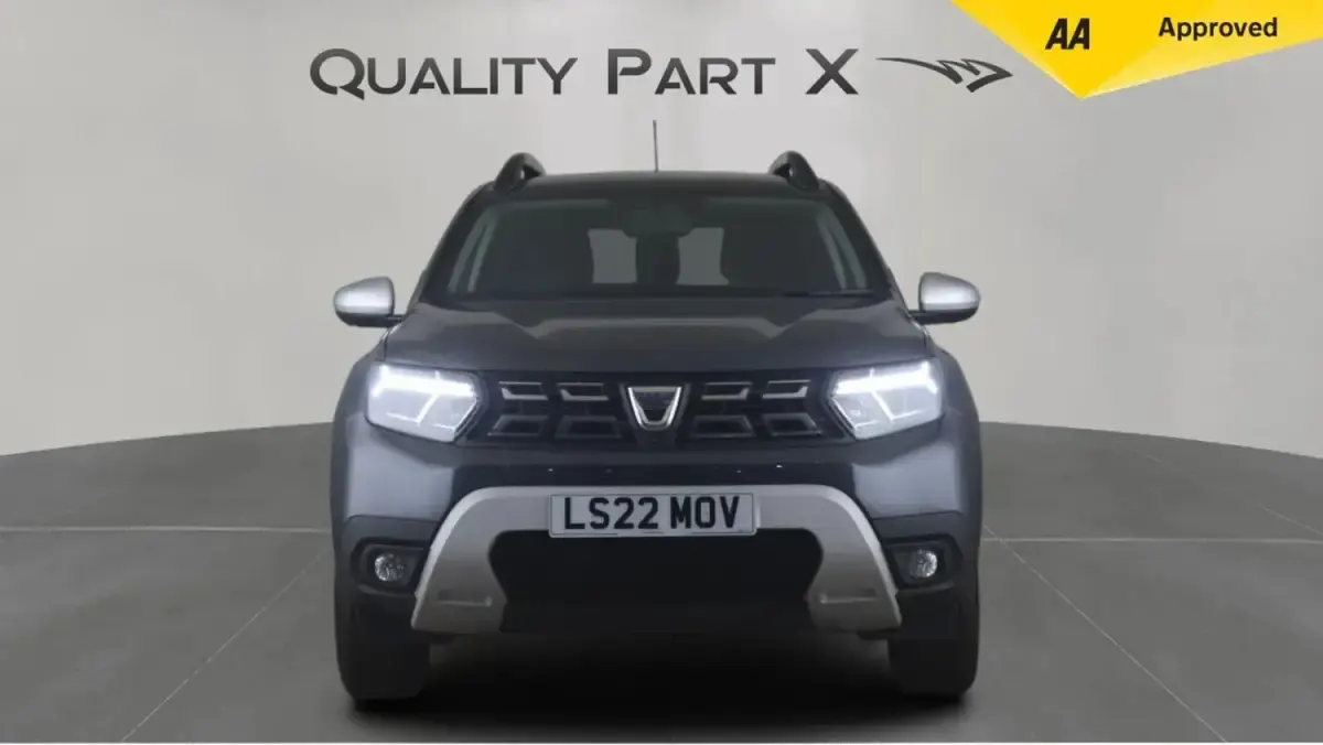 Begagnad Dacia Duster Prestige 91 HK (66 kW) 2022 Grå SUV