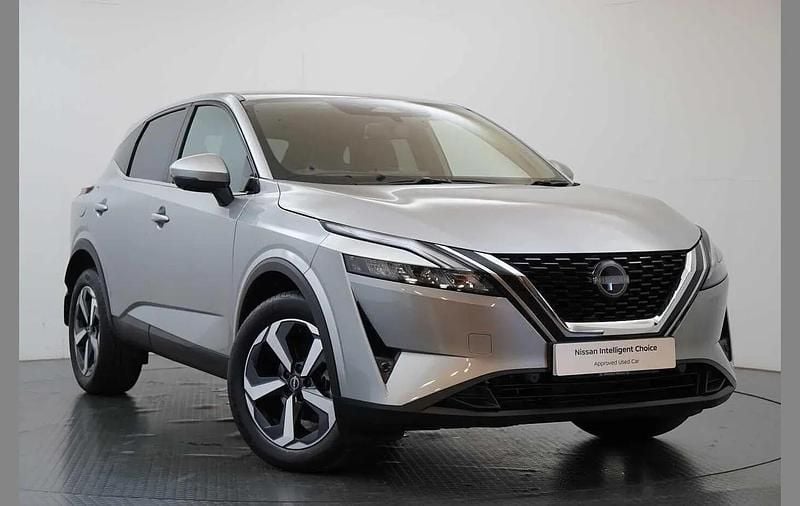 Used Nissan Qashqai N-Connecta 155 HP (114 kW) 2023 Silver SUV