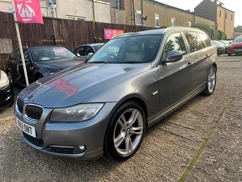Grey Used 2011 BMW 320 Exclusive Estate | £2,195 (Fair price) - Image 1/4
