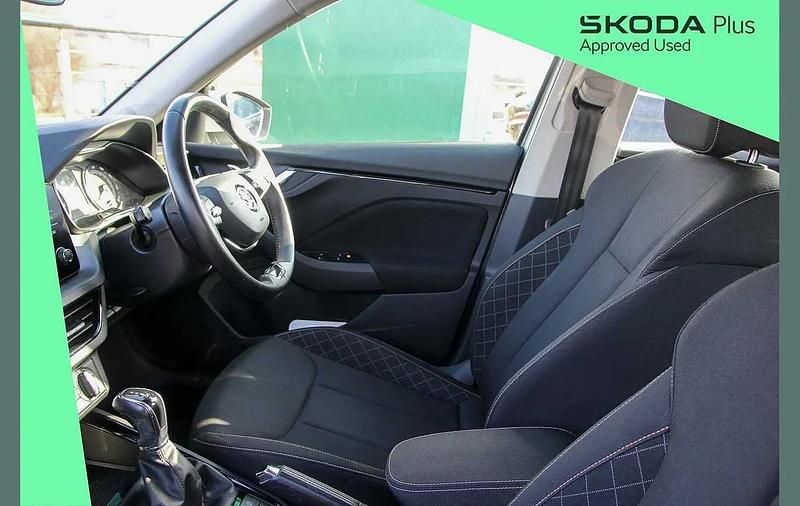 Used Skoda Kamiq SE 147 HP (108 kW) 2022 Brilliant silver metallic SUV