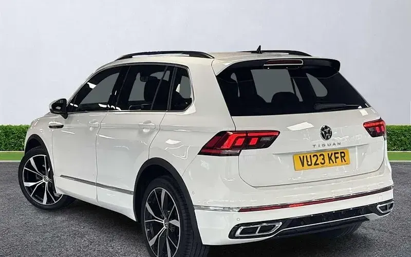 Used VW Tiguan R-line 150 HP (110 kW) 2023 White SUV