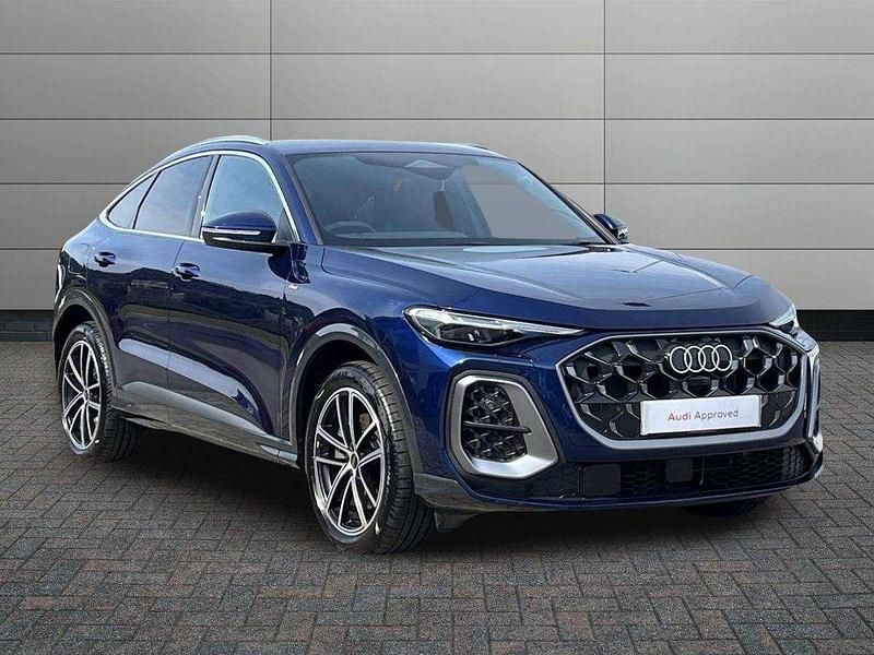 Blue Used 2025 Audi Q5 Sportback Advanced SUV | £57,491 (Expensive) - Image 1/4
