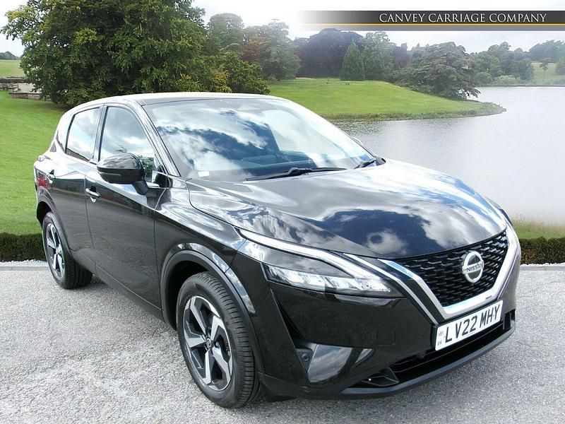 Black Used 2022 Nissan Qashqai N-Connecta SUV | £15,100 (Good price) - Image 1/4