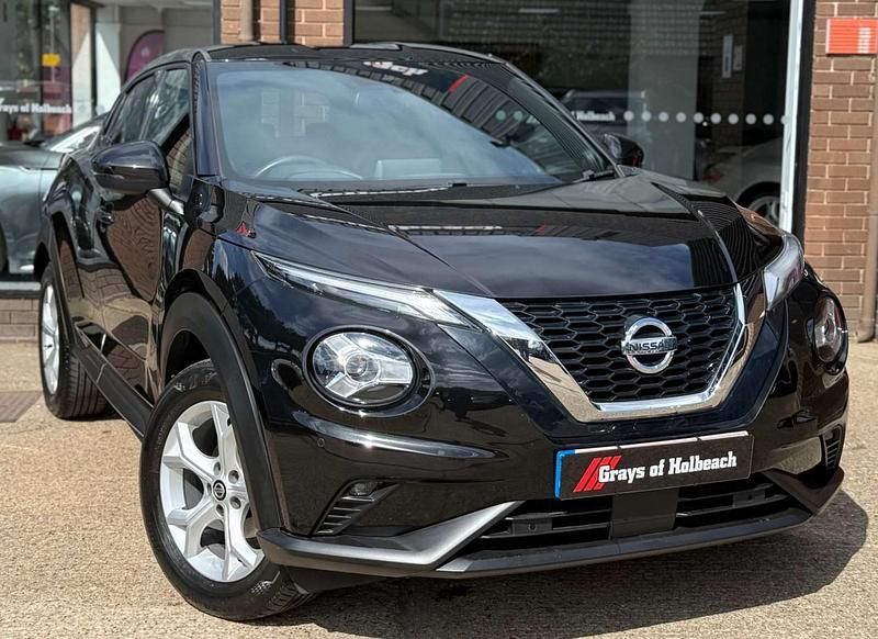 Black Used 2020 Nissan Juke N-Connecta SUV | £13,490 (Good price) - Image 1/4