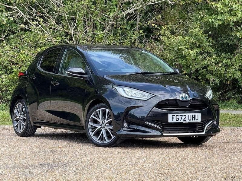 Black Used 2023 Toyota Yaris Hybrid Hatchback | £17,995 (Fair price) - Image 1/4