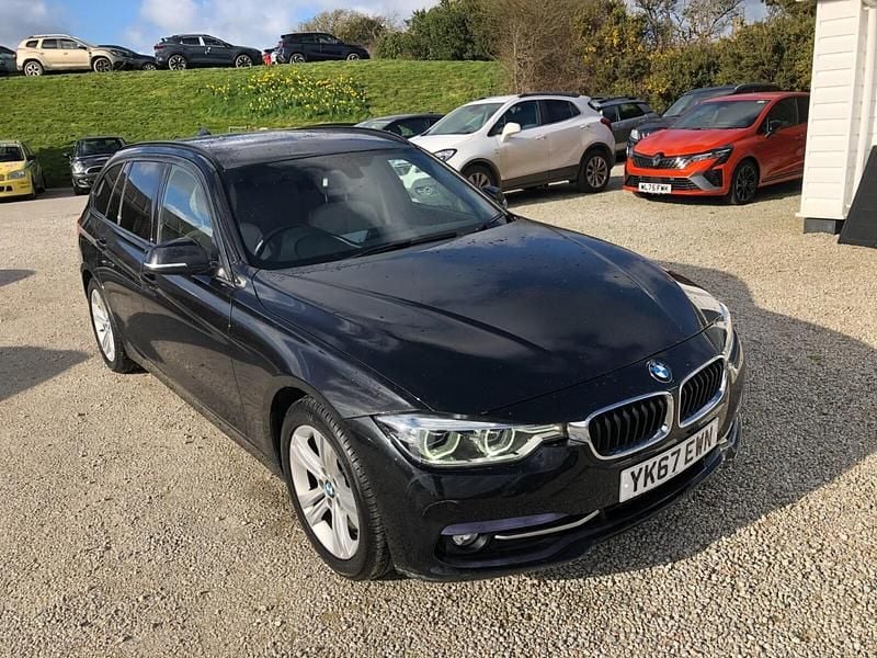 Used BMW 318 Sport Line 2017 Black Estate