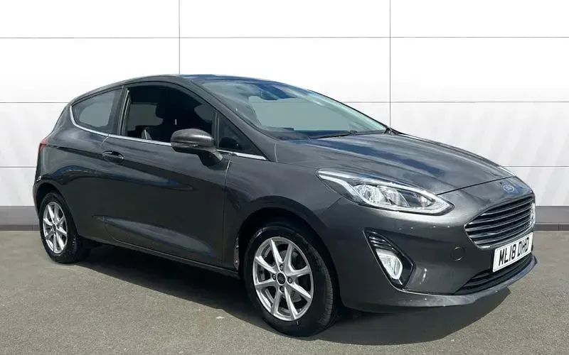 Usado Ford Fiesta Zetec 101 HP (74 kW) 2018 Citadino