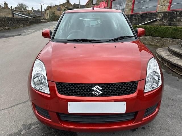 Used Suzuki Swift GL 91 HP (66 kW) 2010 Hatchback