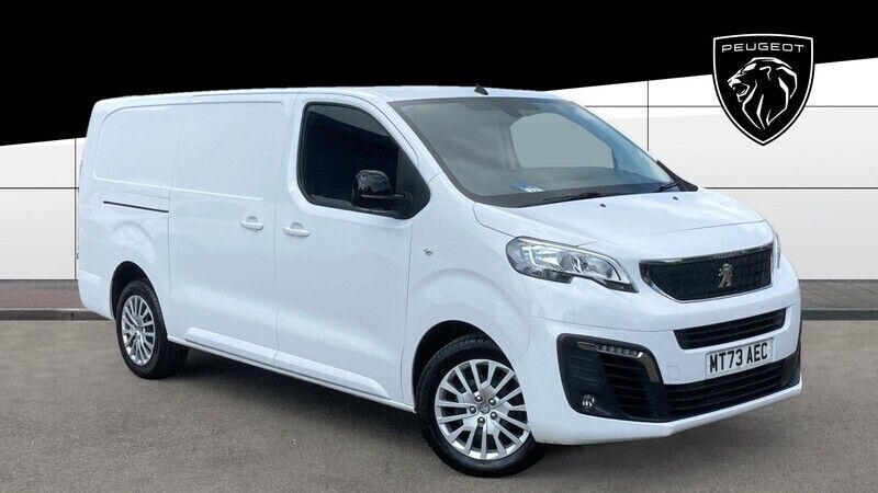 Used 2023 Peugeot Expert Premium Van | £16,495 (Fair price) - Image 1/4