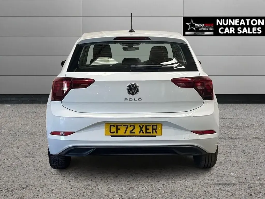 Usado VW Polo Life 95 CV (69 kW) 2023 Blanco Utilitario