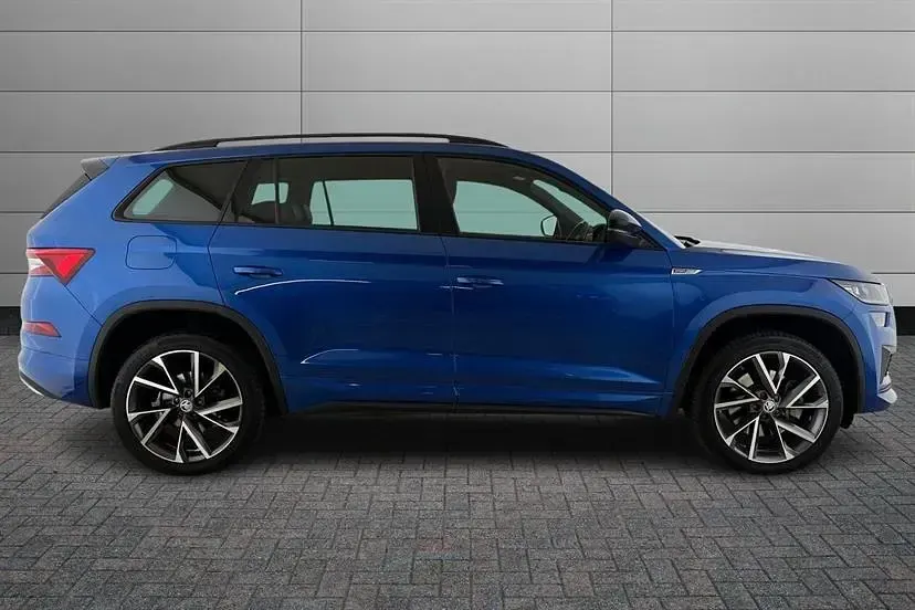 Used Skoda Kodiaq SportLine 200 HP (147 kW) 2024 Race blue SUV