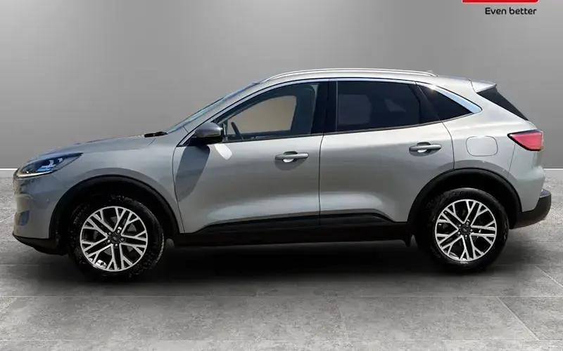 Used Ford Kuga Titanium 150 HP (110 kW) 2023 Silver SUV